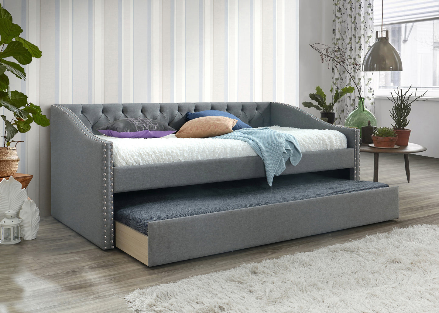Loretta Daybed Collection