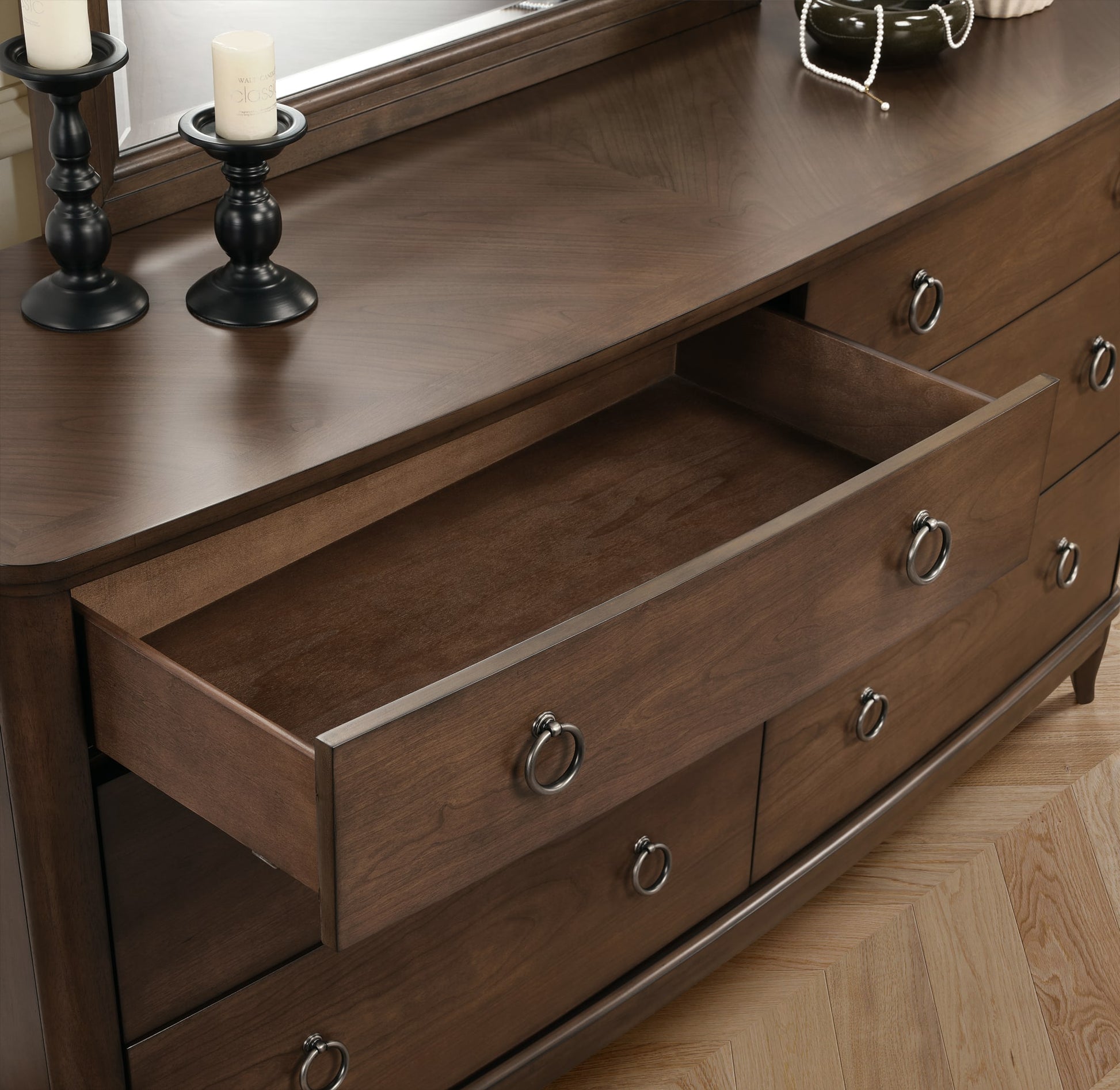 Bellevue Dresser - image 4