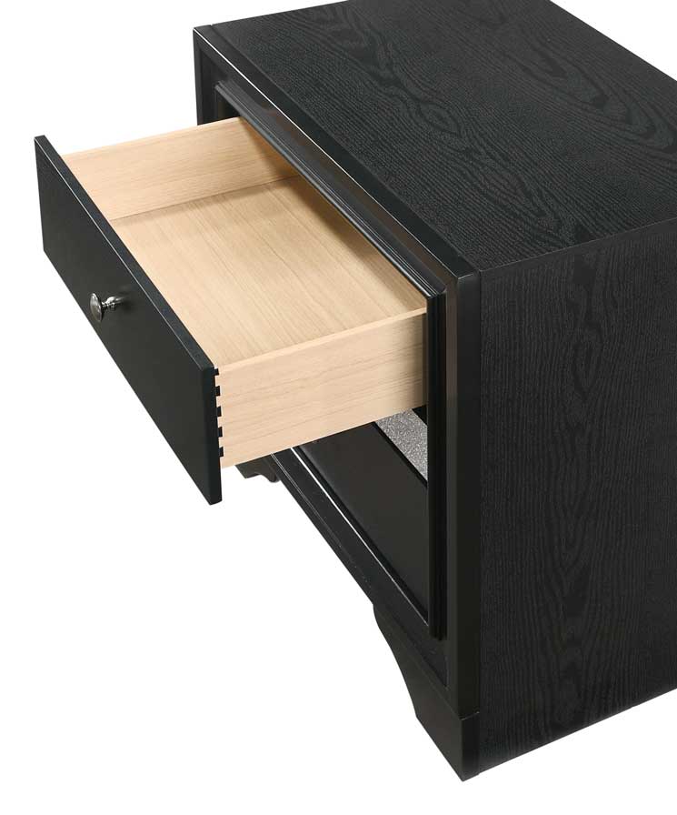 Regata Black Silver Bedroom Collection