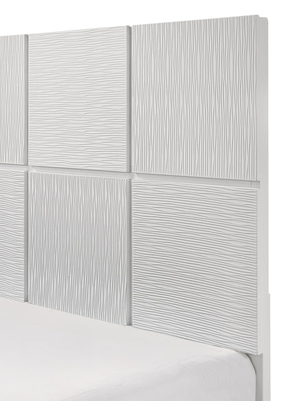 Denker White Bedroom Collection