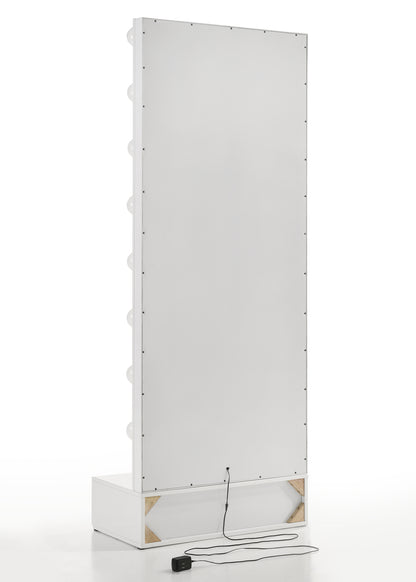 Luxo White Vanity Collection