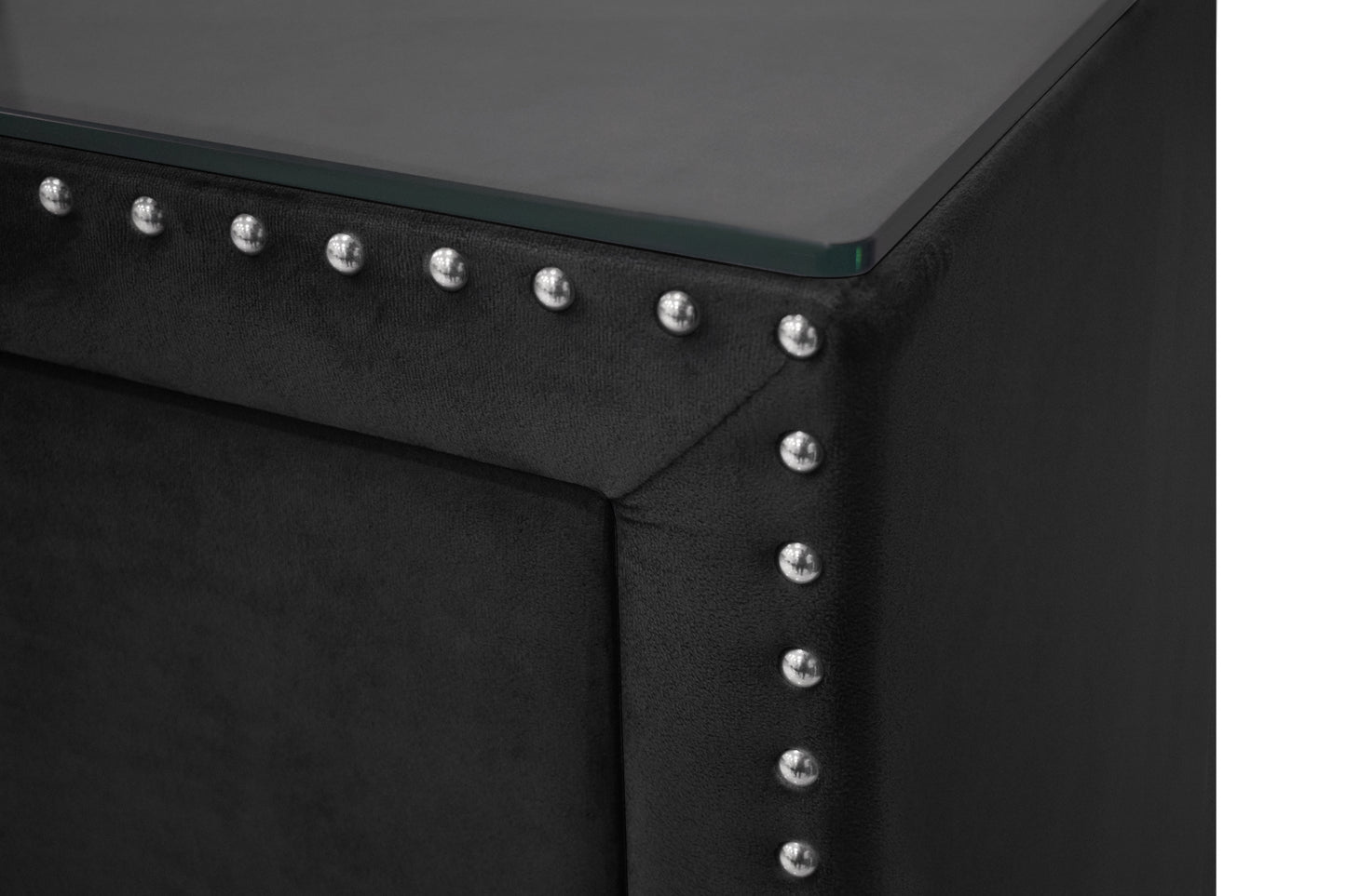 Lucinda Black Bedroom Collection