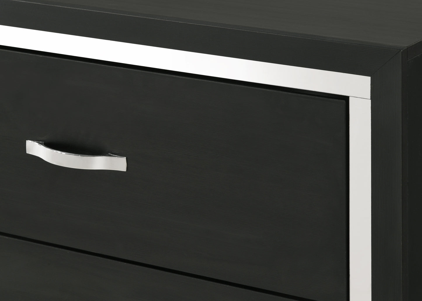 Gennro Bedroom Collection