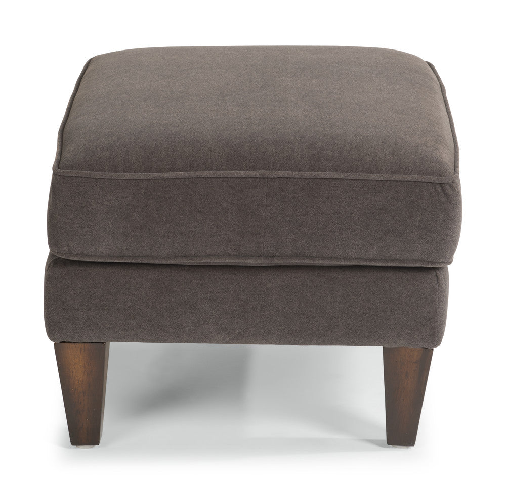 Digby Ottoman - Leather 665-70