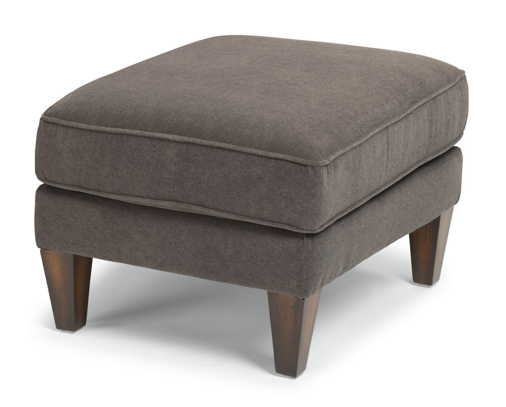 Digby Ottoman - Leather 665-70