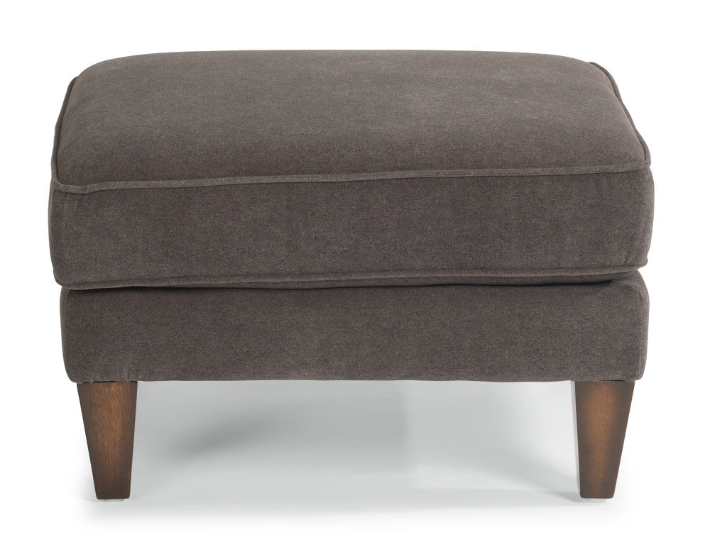 Digby Ottoman - Leather 665-70